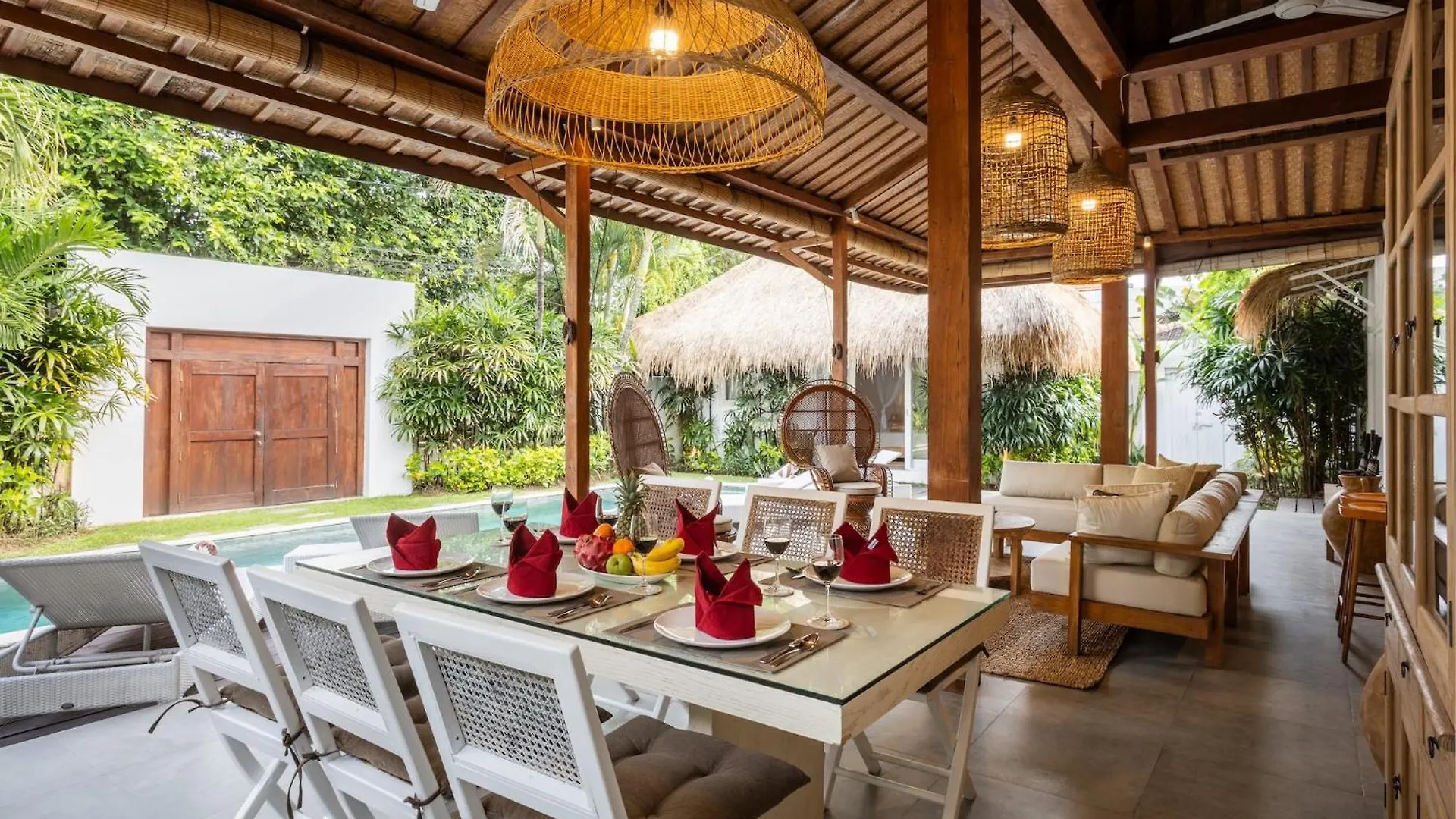 Villa Aksara By Optimum Bali Villas Seminyak 0*,  Indonesië